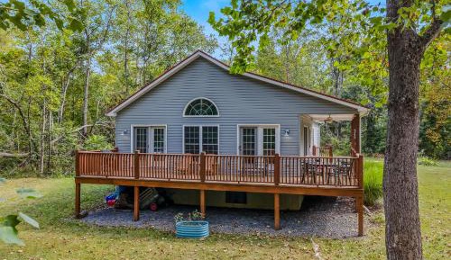 Three-Bedroom Holiday Home 