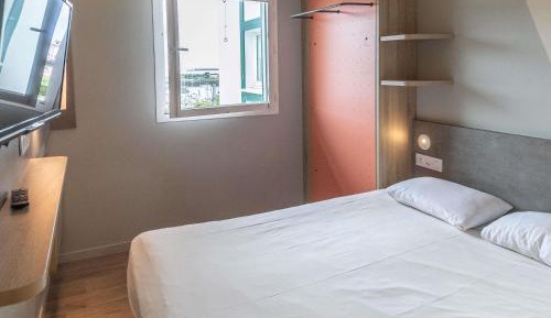 Standard Double Room with Bay View