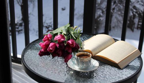 Studio Apartment with One Double Bed