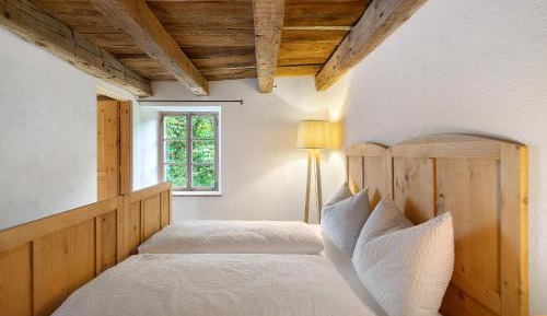 Superior One-Bedroom Apartment with Balcony