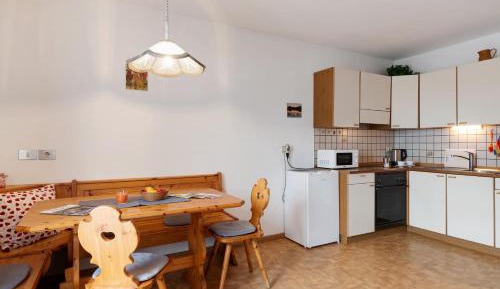 Superior One-Bedroom Apartment with Balcony