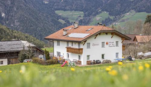 Superior One-Bedroom Apartment with Balcony