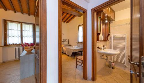 Two-Bedroom Deluxe Apartment with Garden View