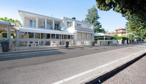 Two-Bedroom Superior Apartment