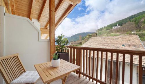 Superior One-Bedroom Apartment with Balcony