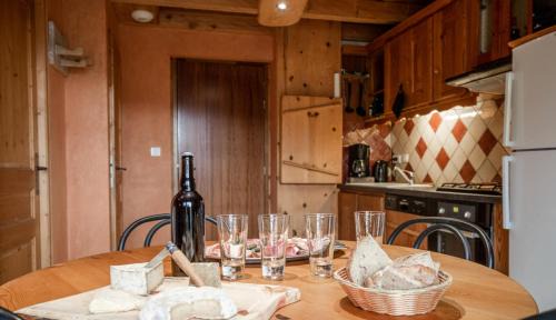 Superior One-Bedroom Apartment with Balcony