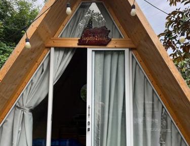 Bungalow - Water Front 