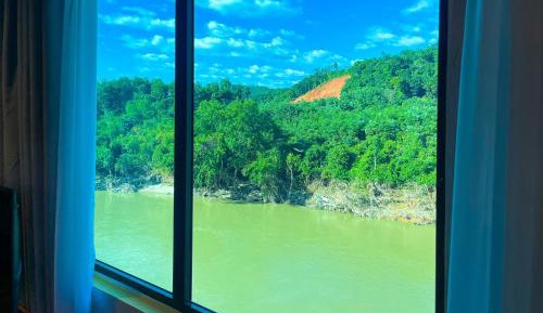 King Room with Mountain View