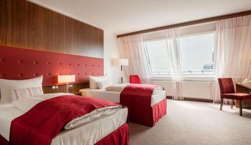 Standard Apartment with Twin Beds