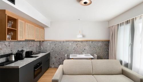 One-Bedroom Apartment