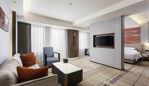 Swiss Select Room with One King Bed