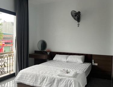 Queen Room with Balcony