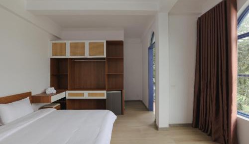 Triple Room with Balcony