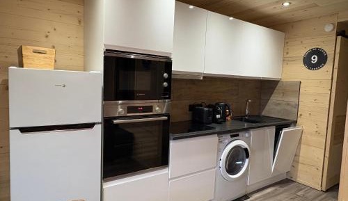 Two-Bedroom Deluxe Apartment