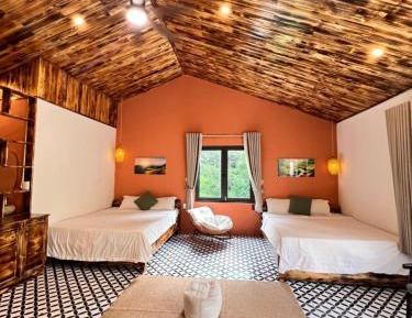 Family Room with Mountain View