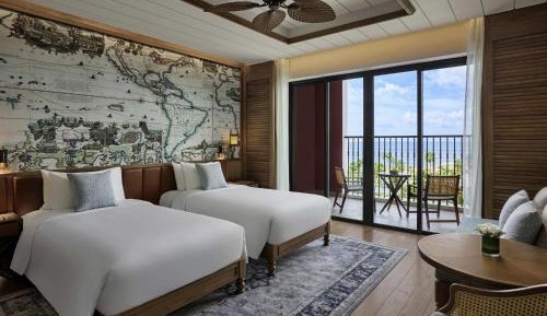 Deluxe Twin Room with Balcony and Sea View