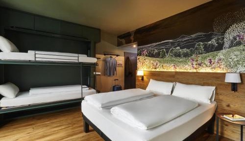 Family Room with Double Bed and Bunk Bed