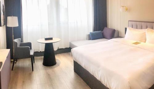 Superior King Room