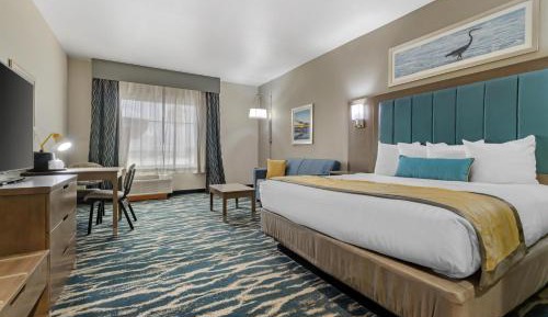 King Suite with Sofa Bed and Kitchenette