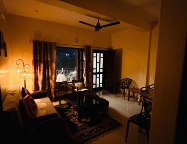 One-Bedroom Apartment with View