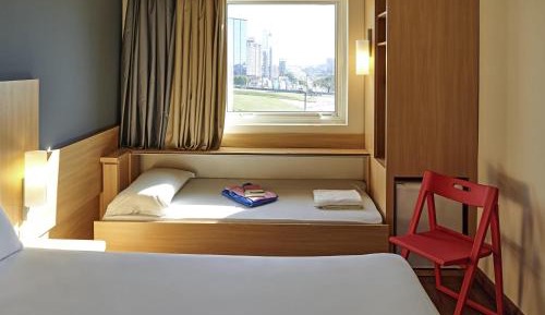 Standard Queen Apartment with Extra Bed