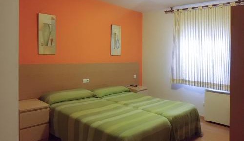 Twin Room with Bathroom