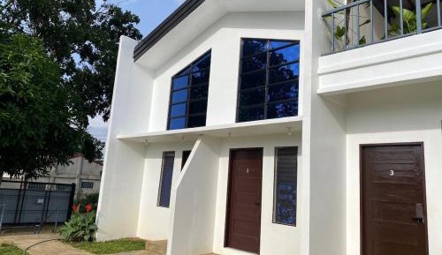 Apartment with Pool View 