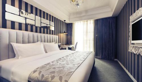 Superior King Room