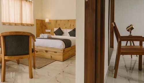 Queen Room with Balcony