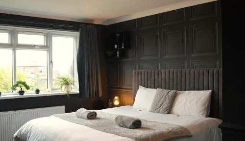 Deluxe Double Room with Shower