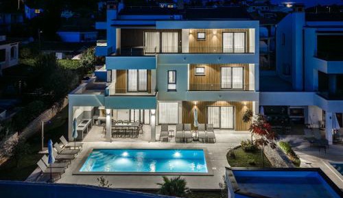 Villa with Private Pool