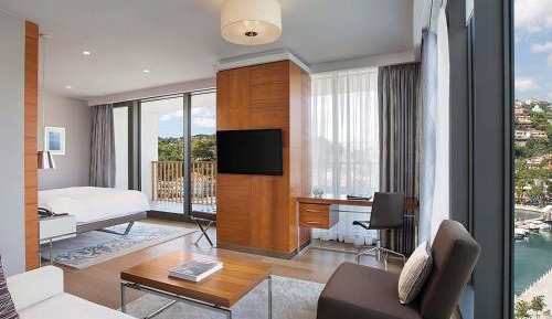 Signature Suite with Marina View