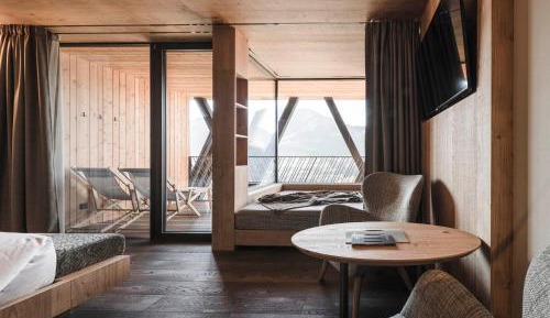 Junior Suite with Balcony