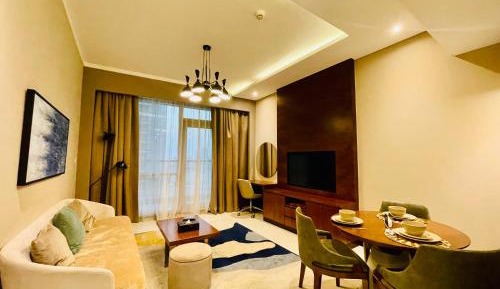 One-Bedroom Apartment with Sea View and Balcony