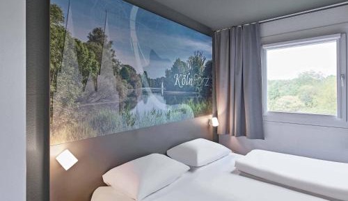 Standard Double Room - Non-Smoking