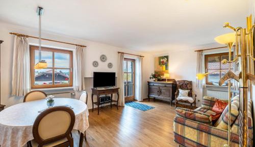 Superior One-Bedroom Apartment with Balcony