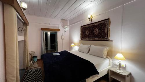 Triple Room with Pool View