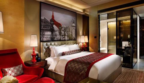 Superior King Room with Executive Lounge Access