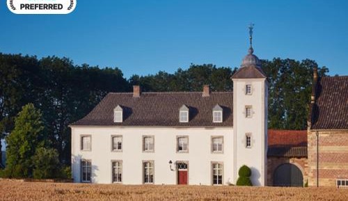 Seven-Bedroom Holiday Home