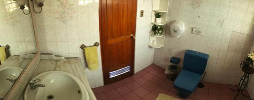 Single Room with Shared Bathroom