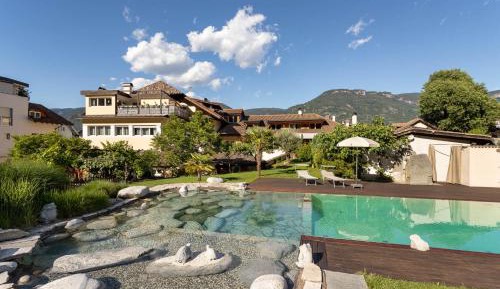 Studio with Mountain View