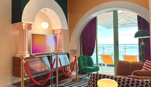 Two-Bedroom Apartment with Balcony and Sea View