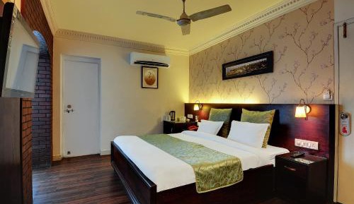 Super Deluxe Double Room