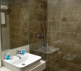 Single Room with Spa Access