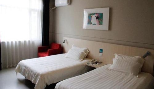 Business Twin Room A