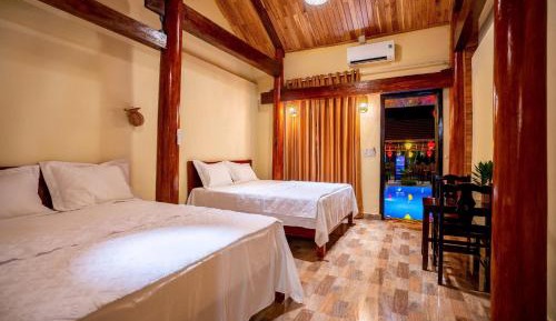 Family Room with Garden View