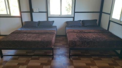 8-Bed Mixed Dormitory Room