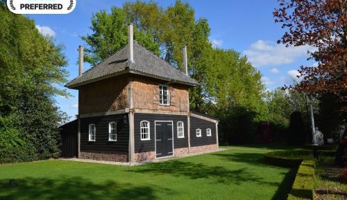 Two-Bedroom Holiday Home