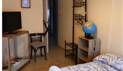 Single Room with Shared Bathroom