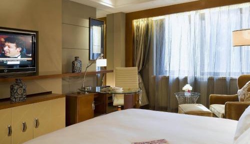 Luxury Room with King Bed